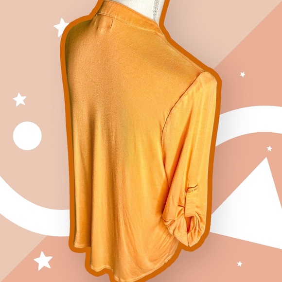 Calvin Klein Bright Orange Roll-Tab Sleeve 1/2 Zip Pocketed Top Size Medium - Picture 8 of 10